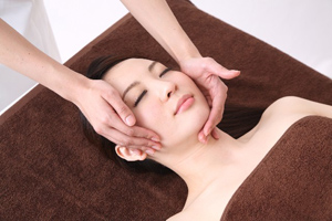 通い放題を利用して激安で脱毛を行う方法について